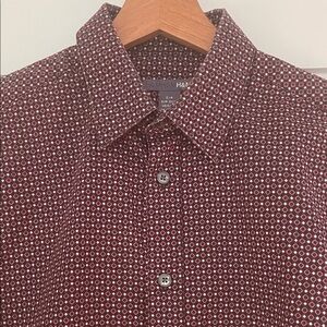 H&M Men's Maroon Geometric Button-Down Dress Shirt